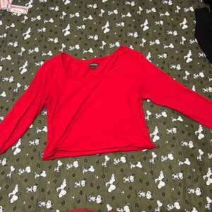 Red cropped long sleeve shirt